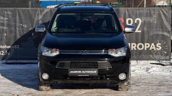 MITSUBISHI OUTLANDER PHEV 4WD